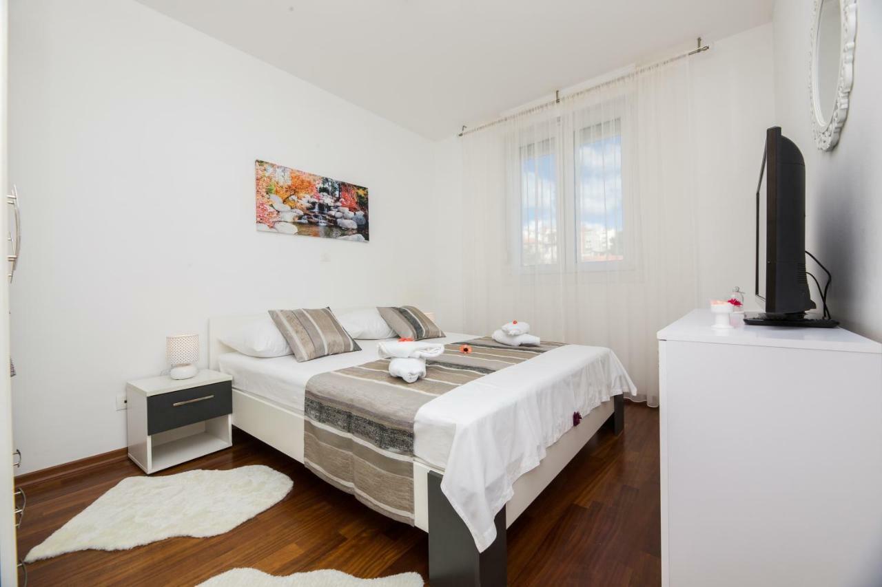 Apartman Bubli Spalato Esterno foto
